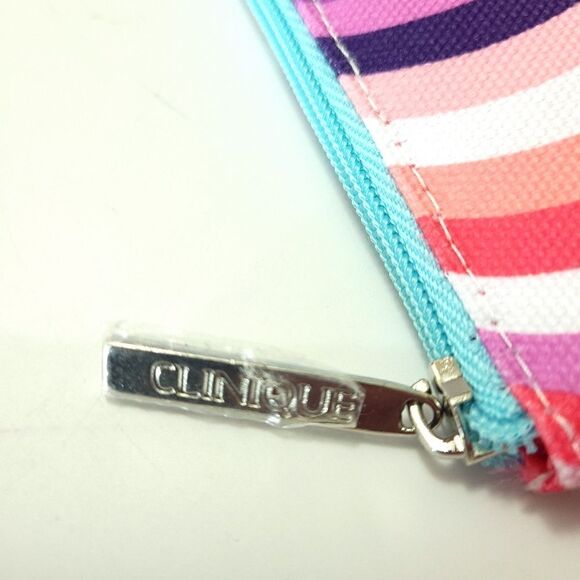 New Kapitza Sisters Clinique Cosmetics Bag - Picture 5 of 7